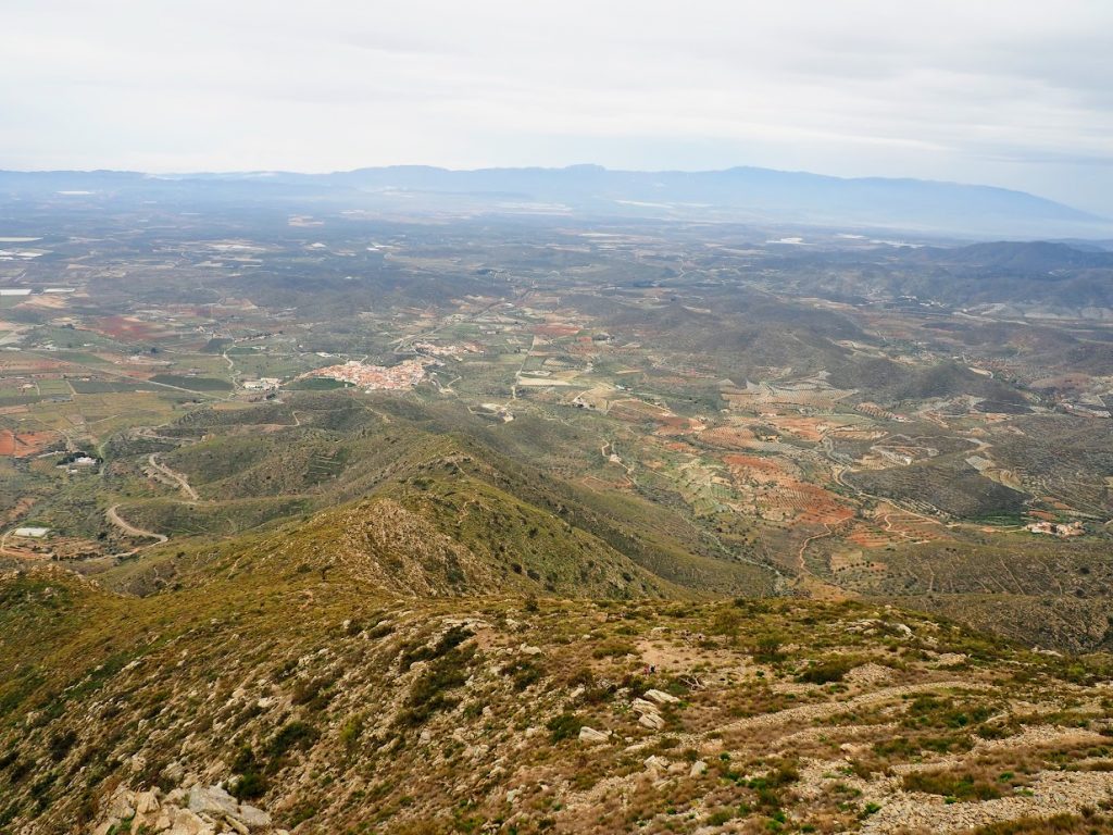 Loma de ascenso de Uleila a Monteagud